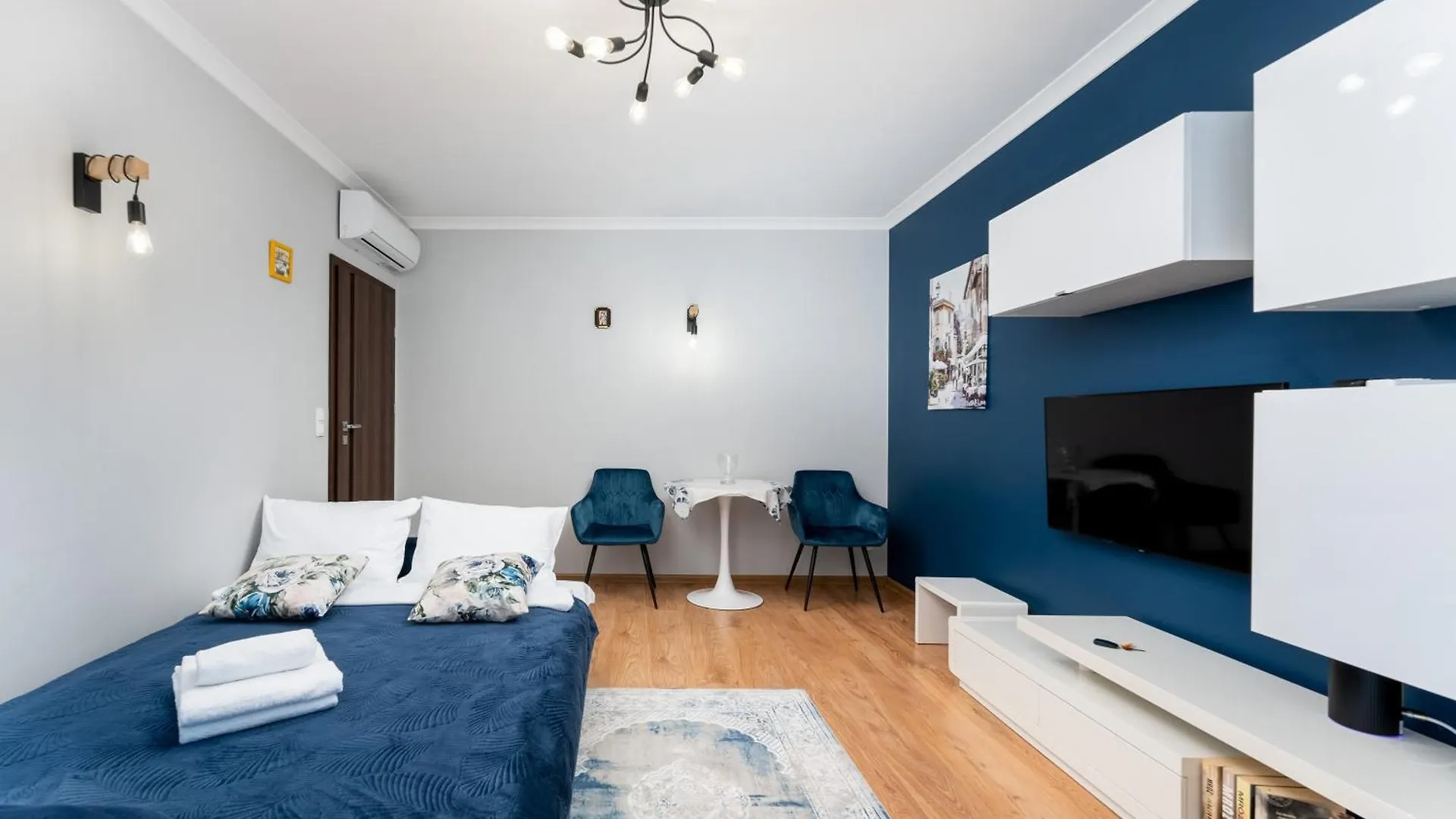 Przewoz Cosy Apartment With Terrace Krakow