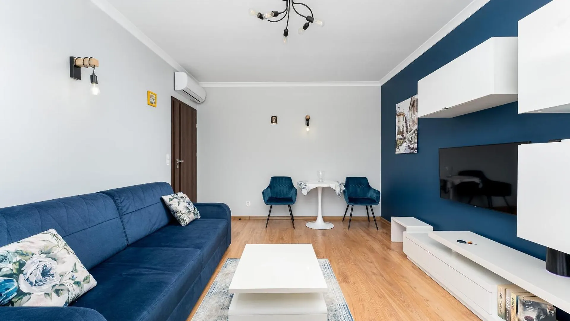 Przewoz Cosy Apartment With Terrace Krakow