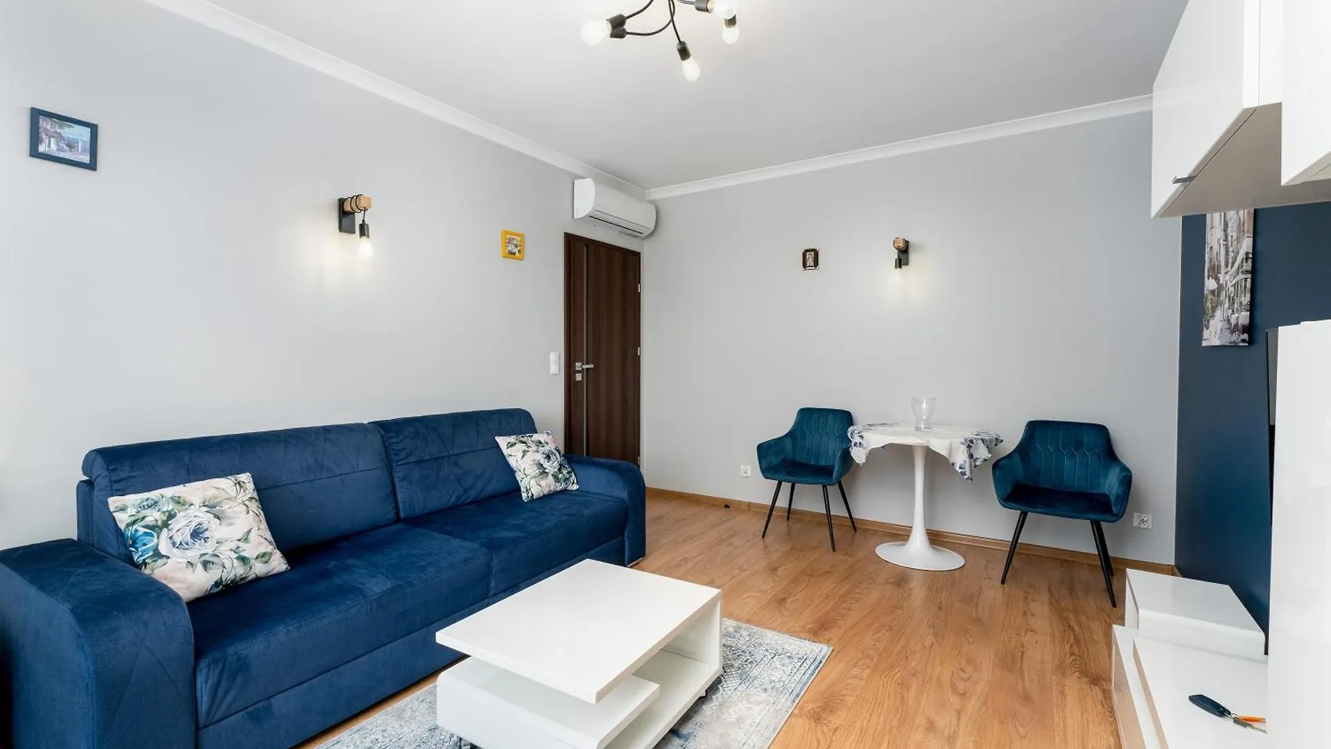 Przewoz Cosy Apartment With Terrace Krakow