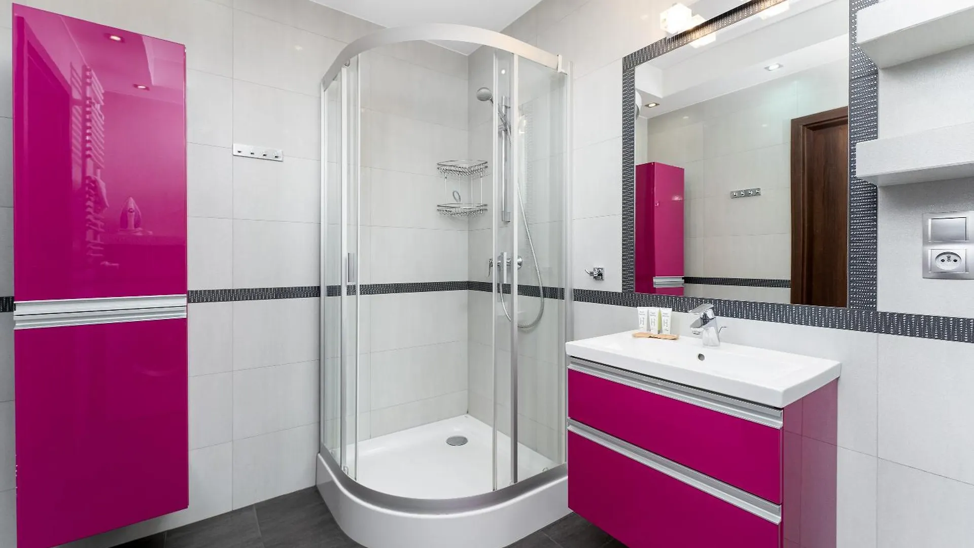 Przewoz Cosy Apartment With Terrace Krakow